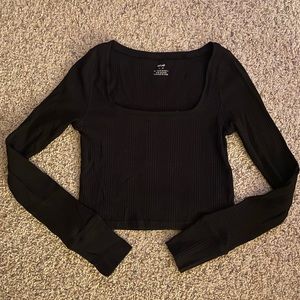 American Eagle Black Cropped Top Long Sleeve